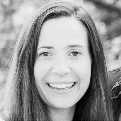 Freya - LinkedIn Photo (1)